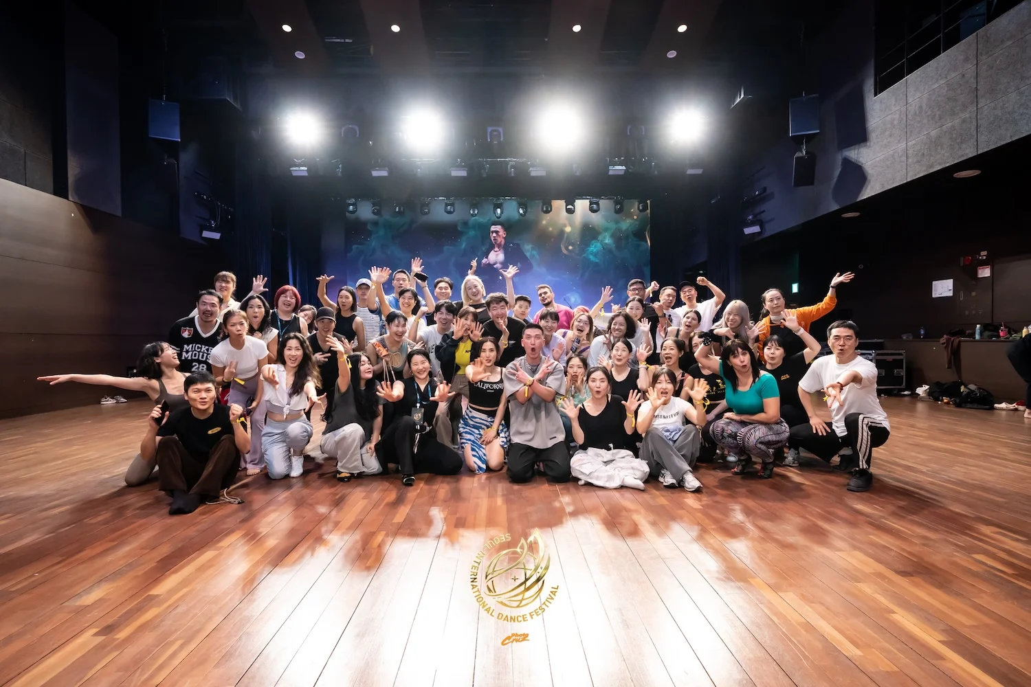 SIDF 공식 슬라이드 3
