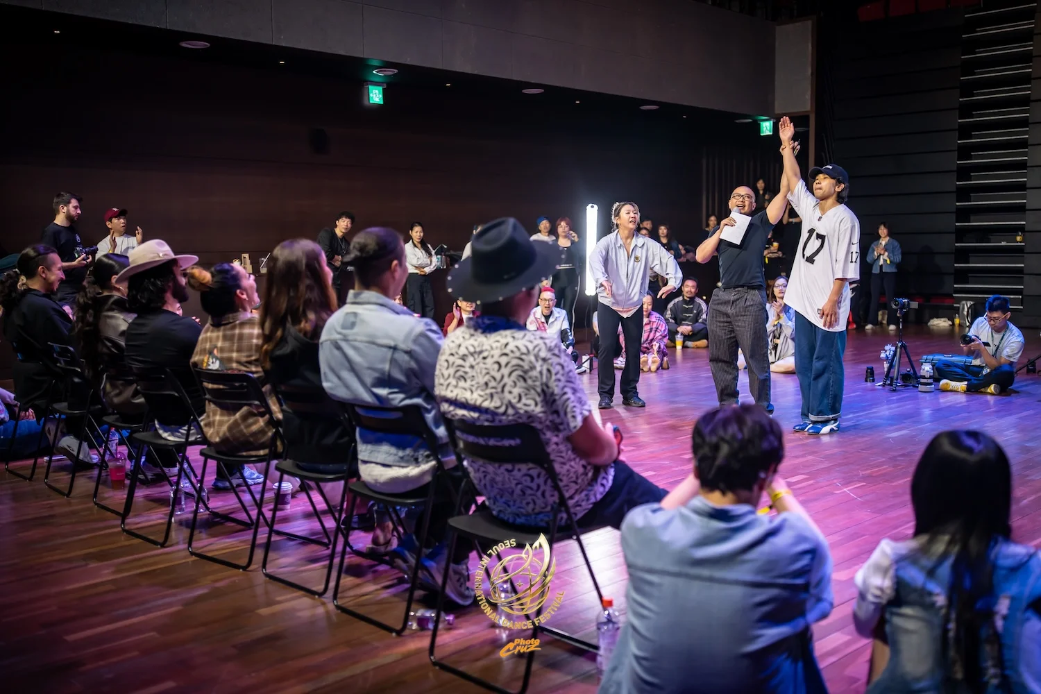 SIDF 공식 슬라이드 8